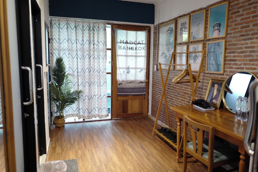Basic Twin Room photo 2
