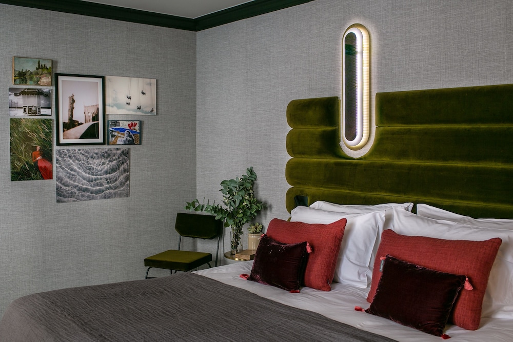 Deluxe Double Room photo 3