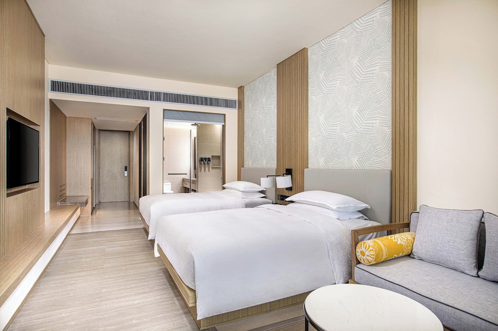 Room, 2 Double Beds, Balcony photo 3