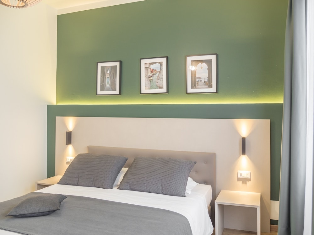 Deluxe Room, 1 Bedroom photo 3