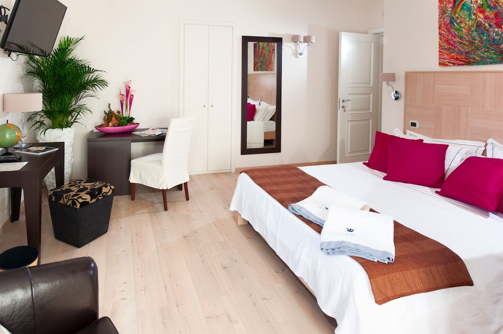Standard Double Room Single Use photo 1