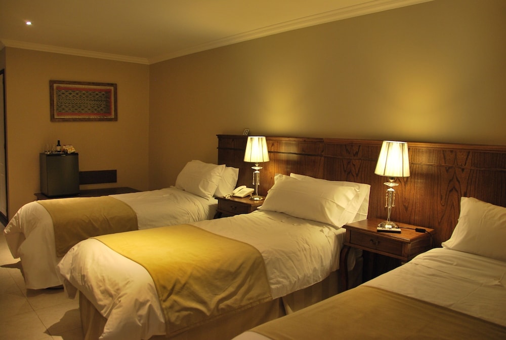 Basic Triple Room photo 1