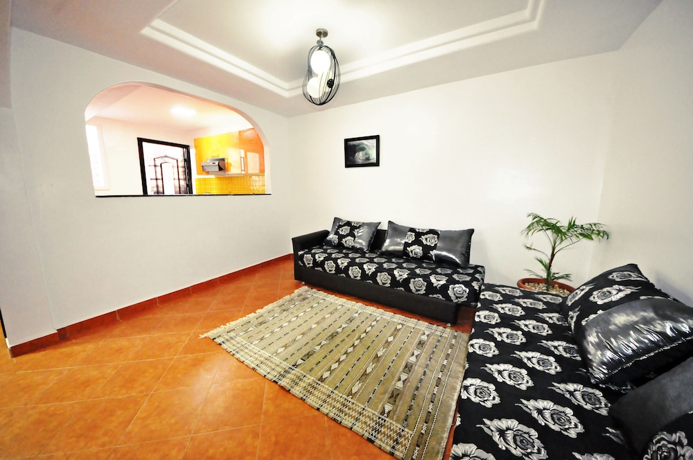 Family Apartment, 2 Bedrooms photo 3
