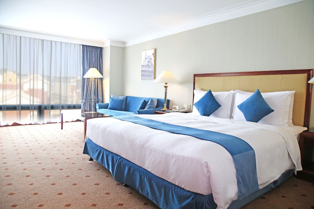 Executive Deluxe Queen Room photo 1