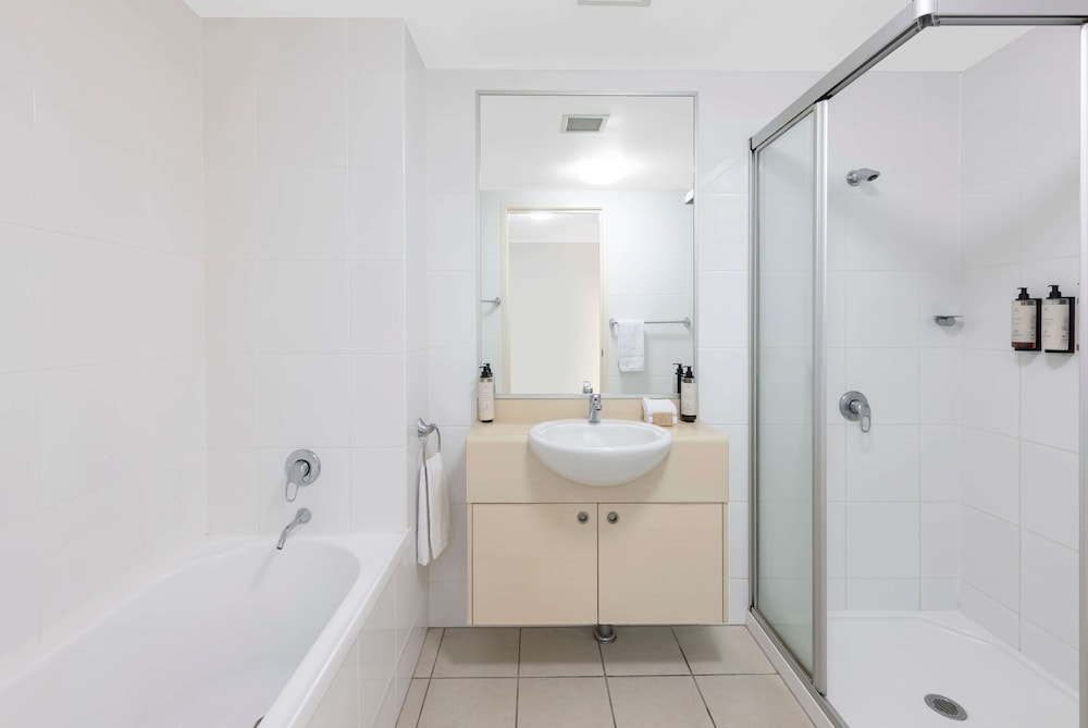1 Bedroom Apartment - Photo 6