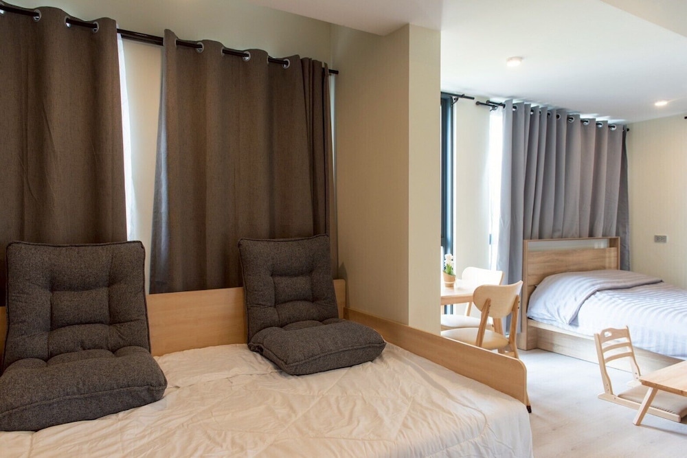 Room 404