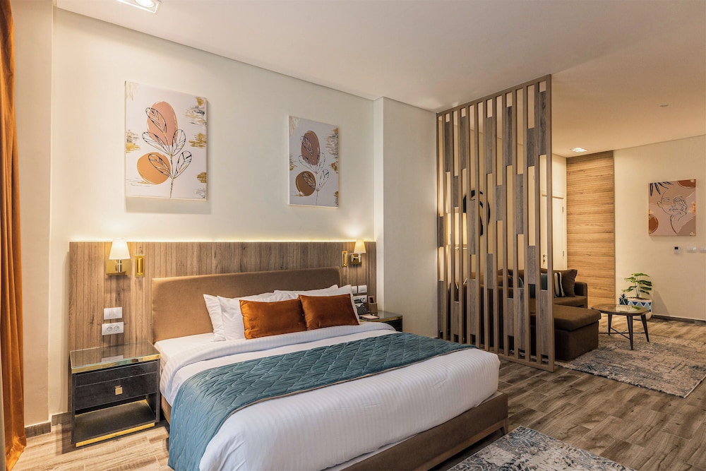 Premium room sea and pool view