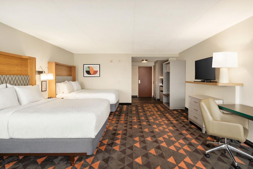 Standard Room, 2 Queen Beds, Accessible (Communications, Accessible Tub) - Photo 3