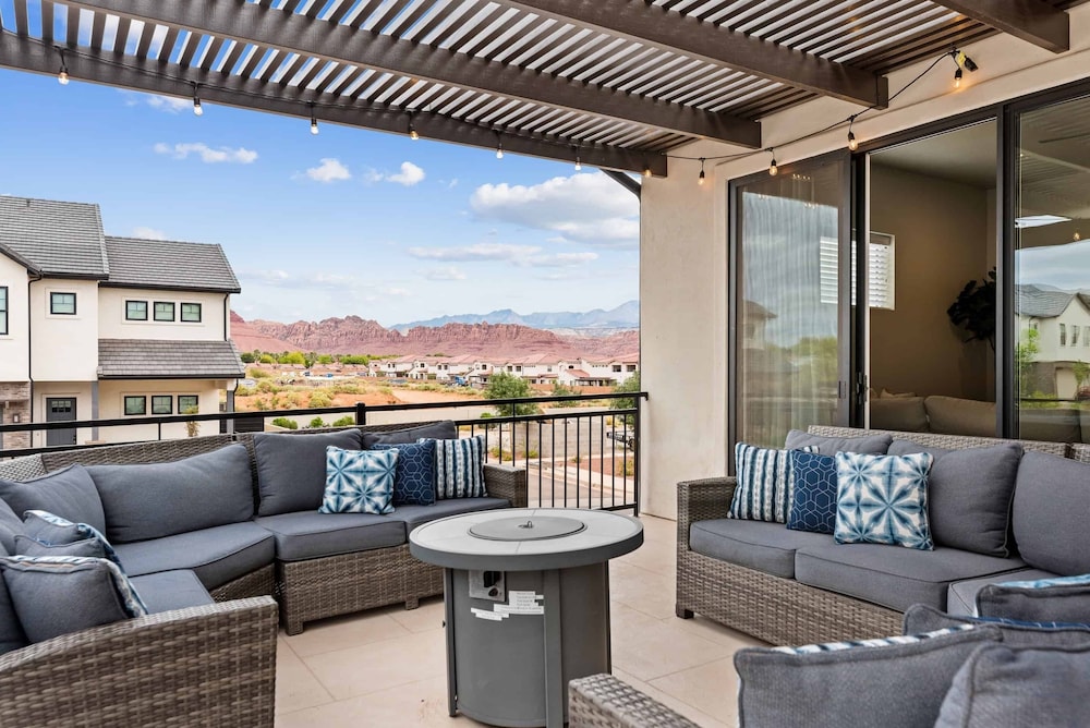 Townhome, 5 Bedrooms