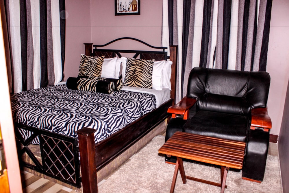 Deluxe Single Room, 1 Queen Bed, Non Smoking photo 3
