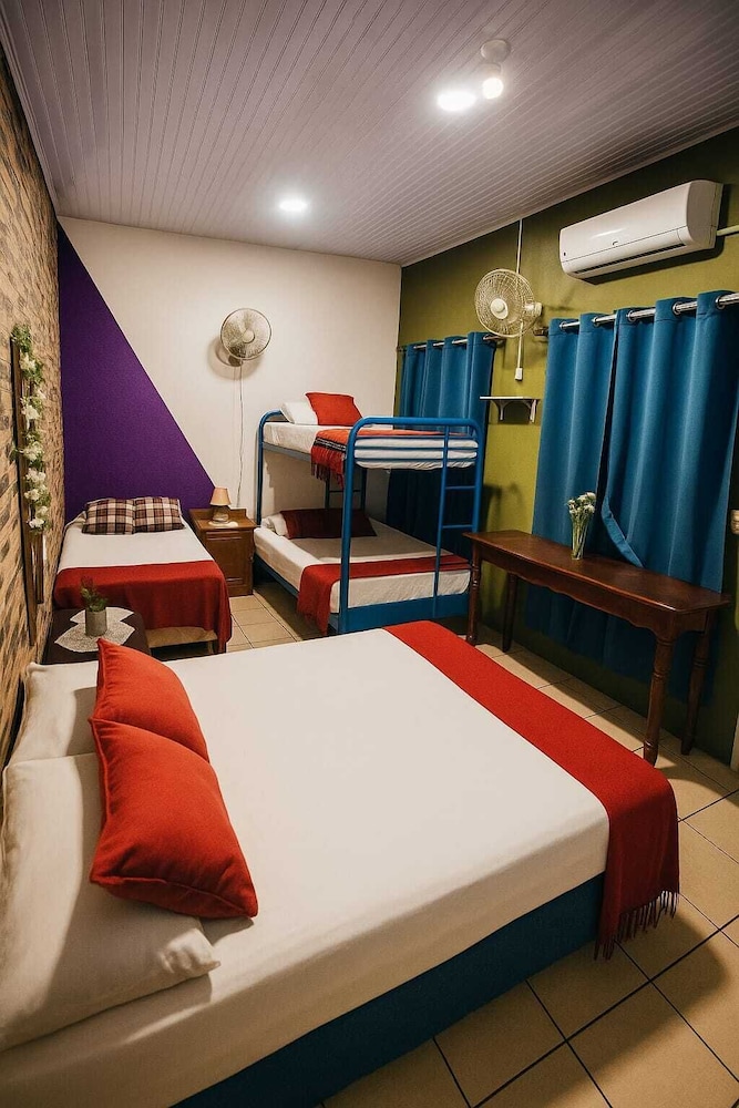 Family Quadruple Room, Multiple Beds photo 1