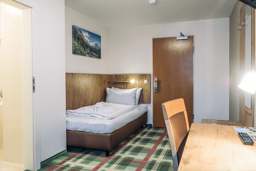 Single Room, Non Smoking photo 1