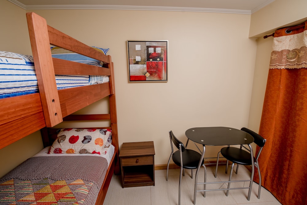 Basic Double Room, 1 Bedroom, Shared Bathroom photo 3