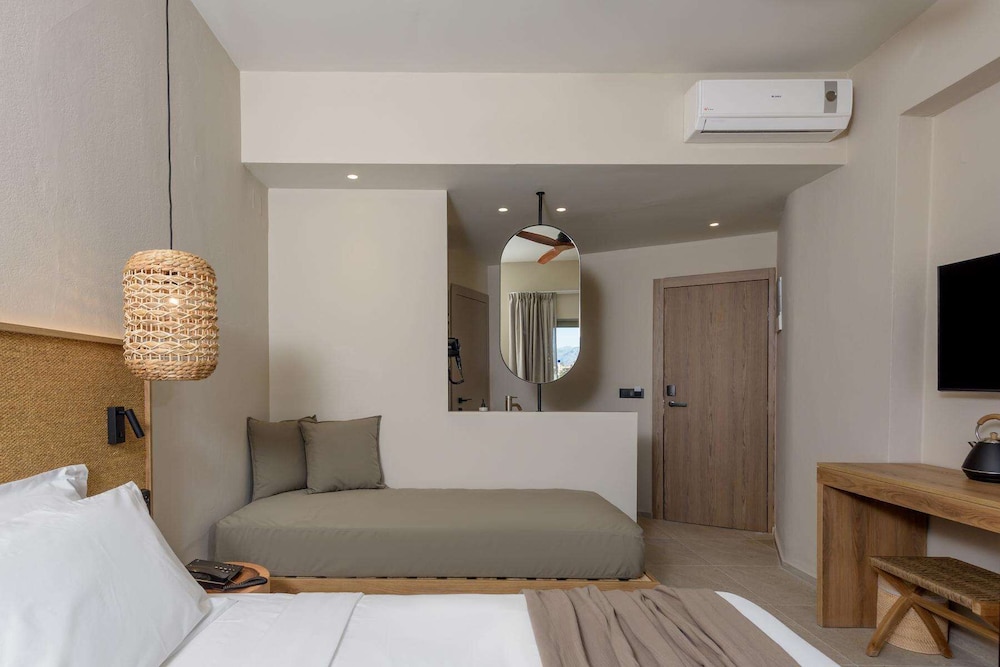 Premium Room, Partial Sea View