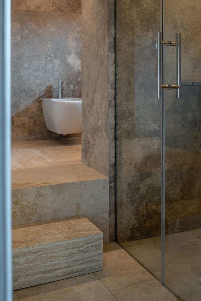 Executive Suite photo 2