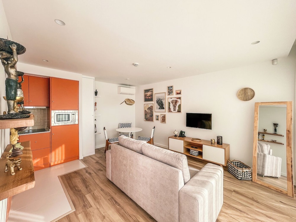 Panoramic House, 1 Queen Bed with Sofa bed, Kitchenette, Pool View
