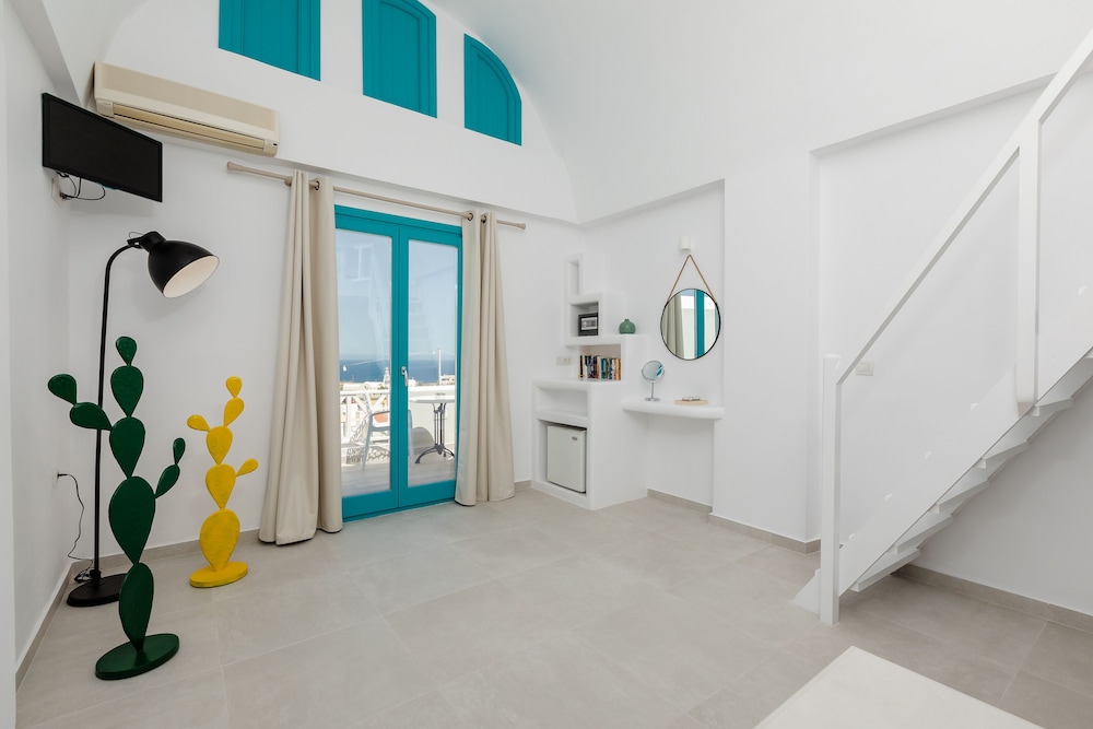 Superior Room, 1 Queen Bed, Sea View - Photo 5