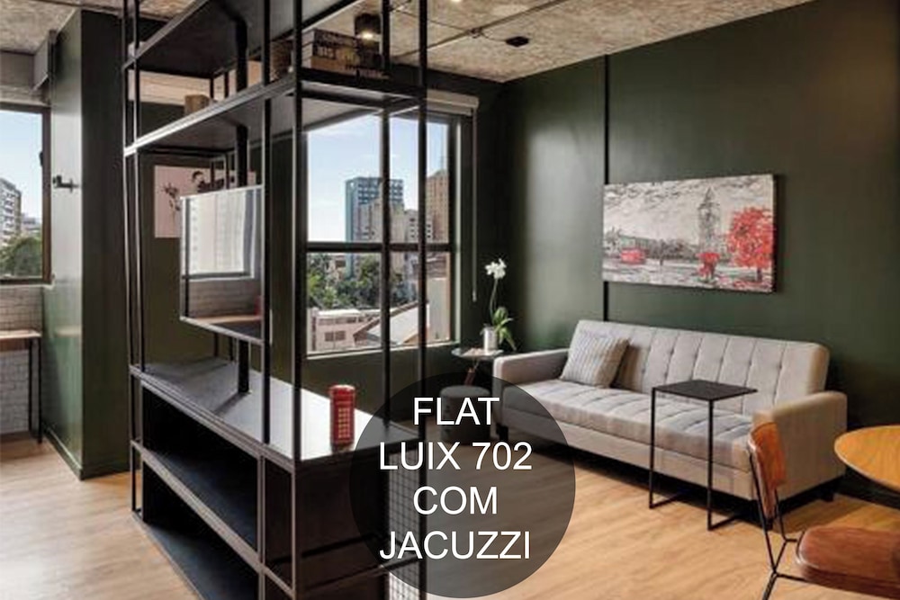 Executive Studio, Jetted Tub, City View photo 1