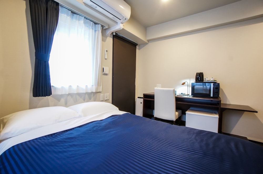 Single Room, Smoking (Dog Friendly)