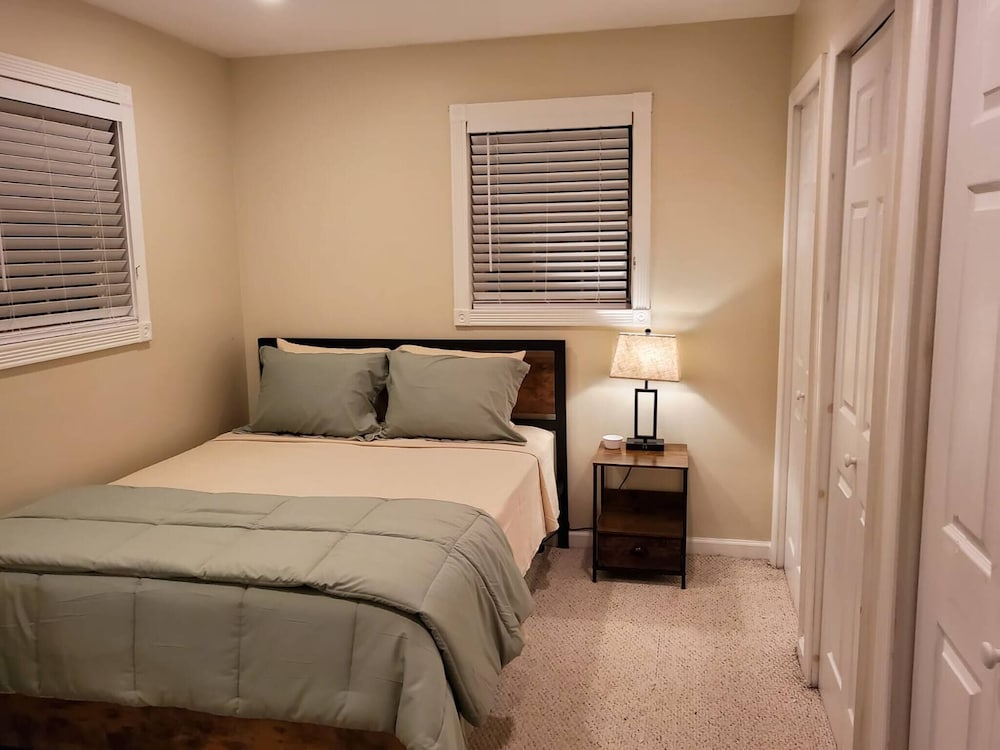 Room, 2 Bedrooms, Patio