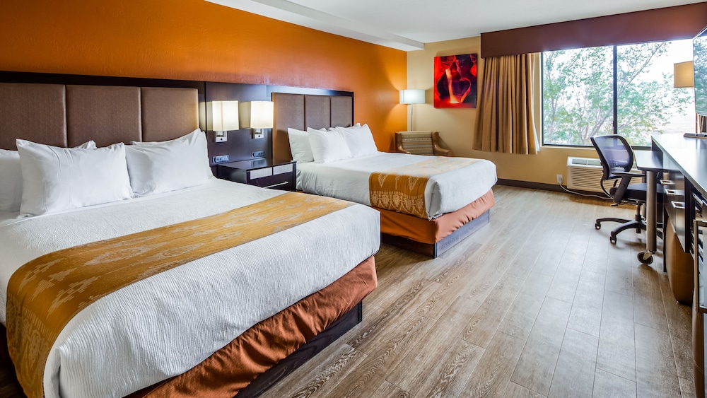 Standard Room, 2 Queen Beds, Non Smoking (Walk-in Shower) - Photo 2