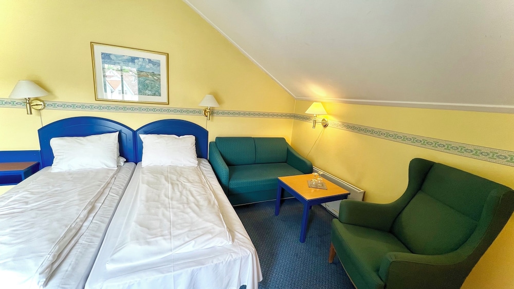 Standard Double Room - Photo 2