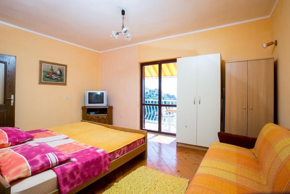 Apartment (Two-Bedroom Apartment)