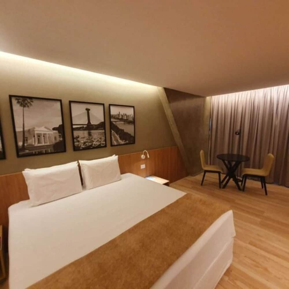 Premium Room, 1 Double Bed - Photo 4