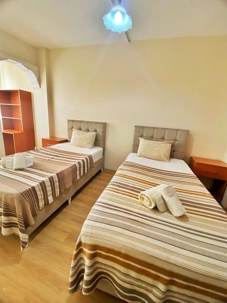 Standard Twin Room photo 1