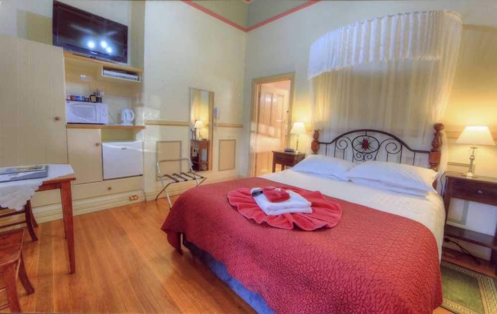 Heritage Queen Room photo 1