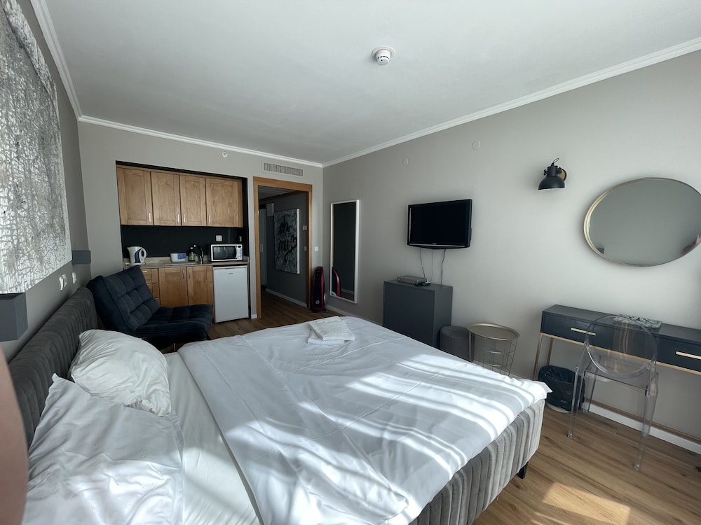 Romantic Studio, Sea View - Photo 9