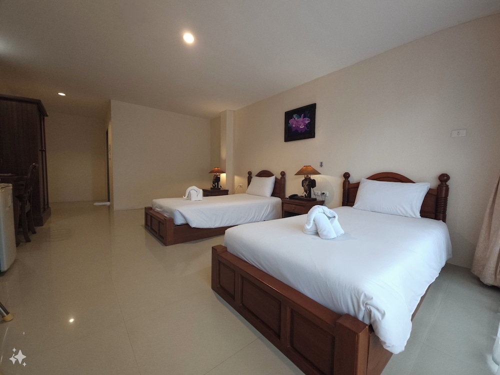 Superior Double Room with Bathtub photo 3