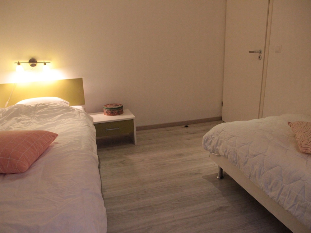 Classic Villa, 4 Bedrooms photo 2