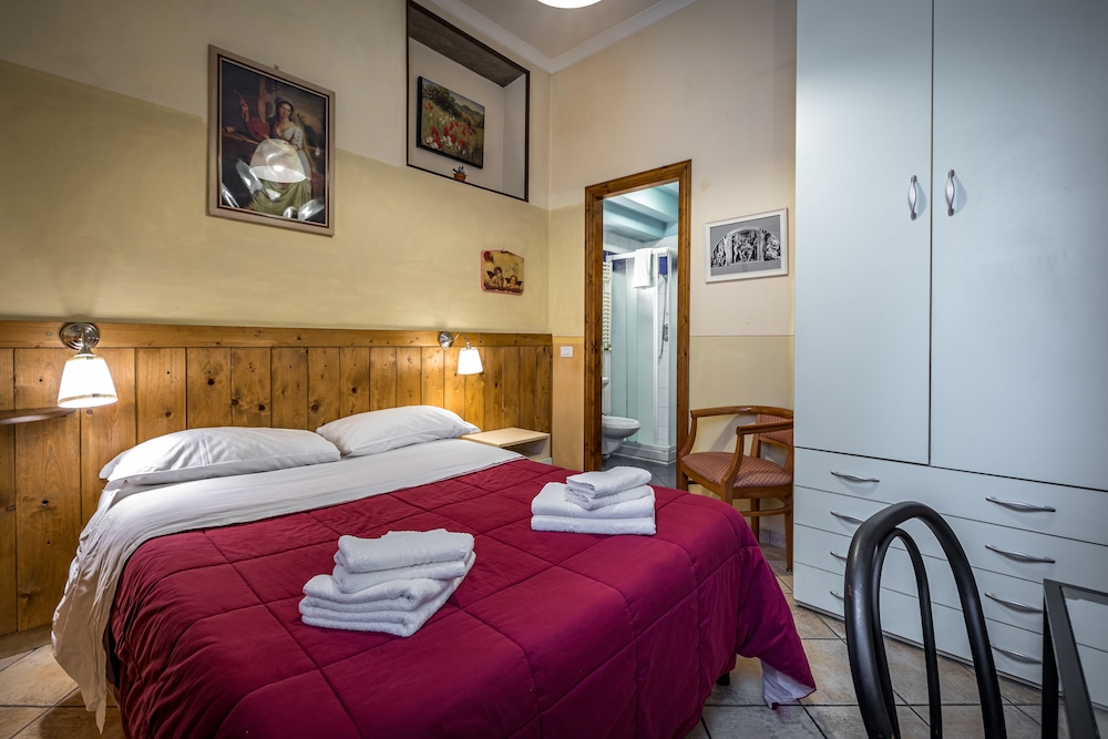 Double Room (small) photo 3