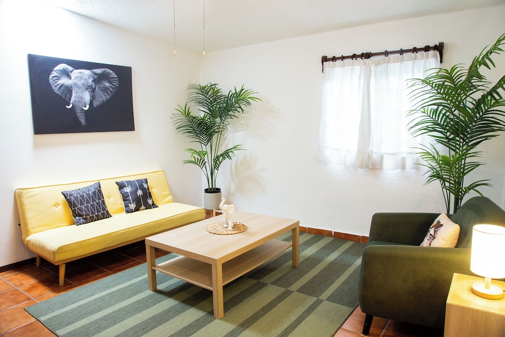 Comfort Duplex, Kitchen, Garden View photo 1