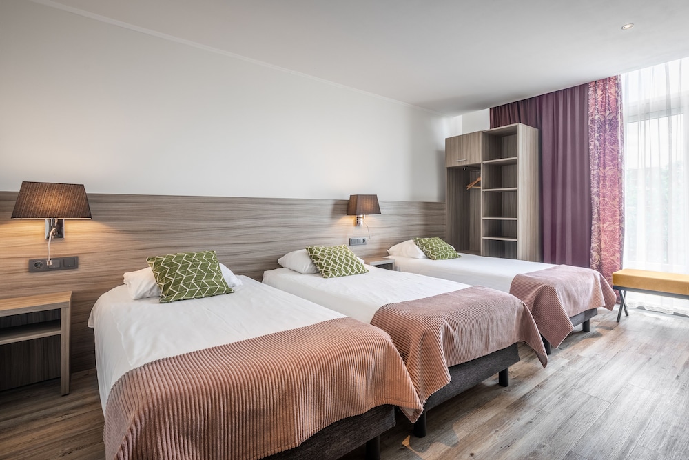 Triple Room, 3 Twin Beds (only by stairs) - Photo 2