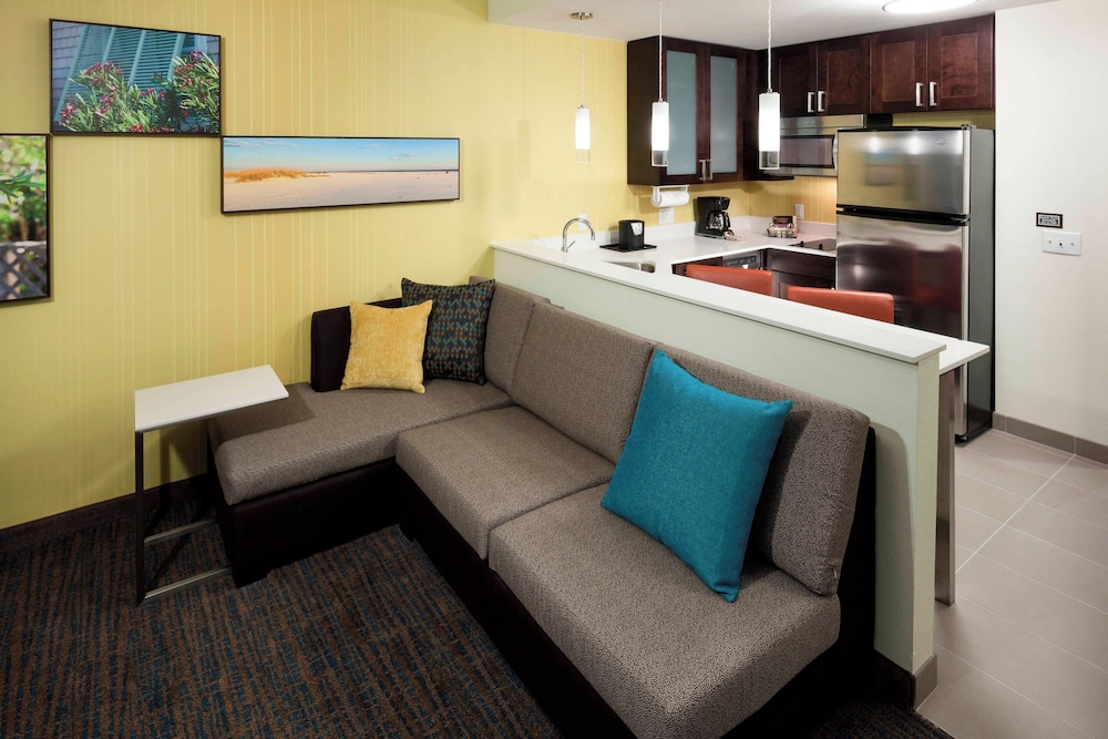 Suite, 1 Bedroom (Mobility Accessible, Roll-In Shower) photo 3