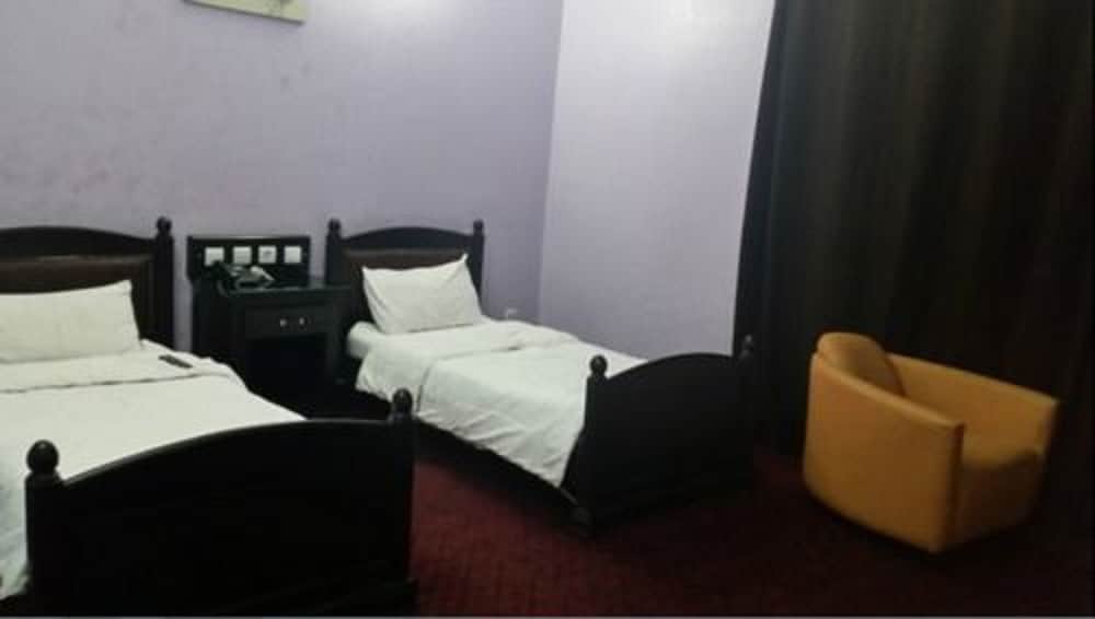 Classic Twin Room