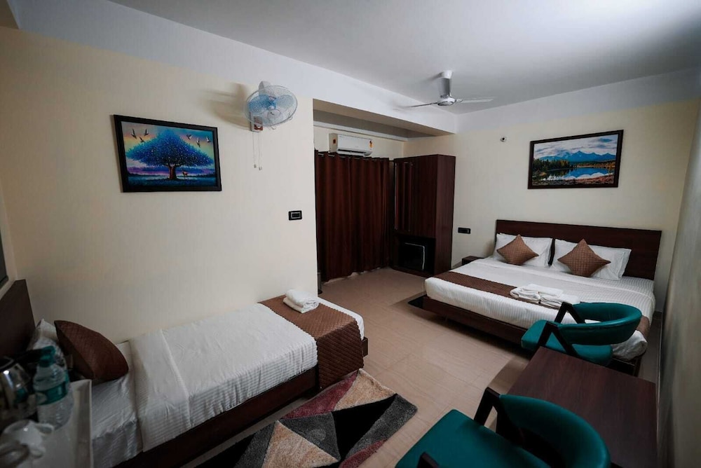 Deluxe Double or Twin Room