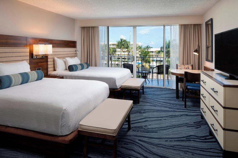 Room, 2 Queen Beds, Balcony photo 2