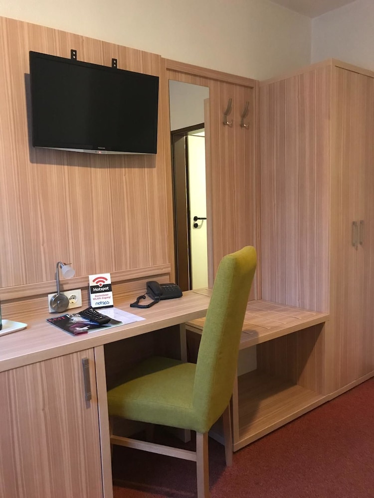 Economy Single Room, 1 Twin Bed, Non Smoking photo 2