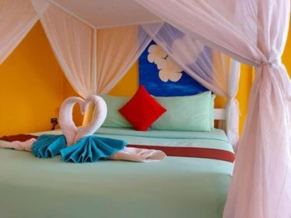 Superior Room, Partial Sea View (On Sea) photo 3