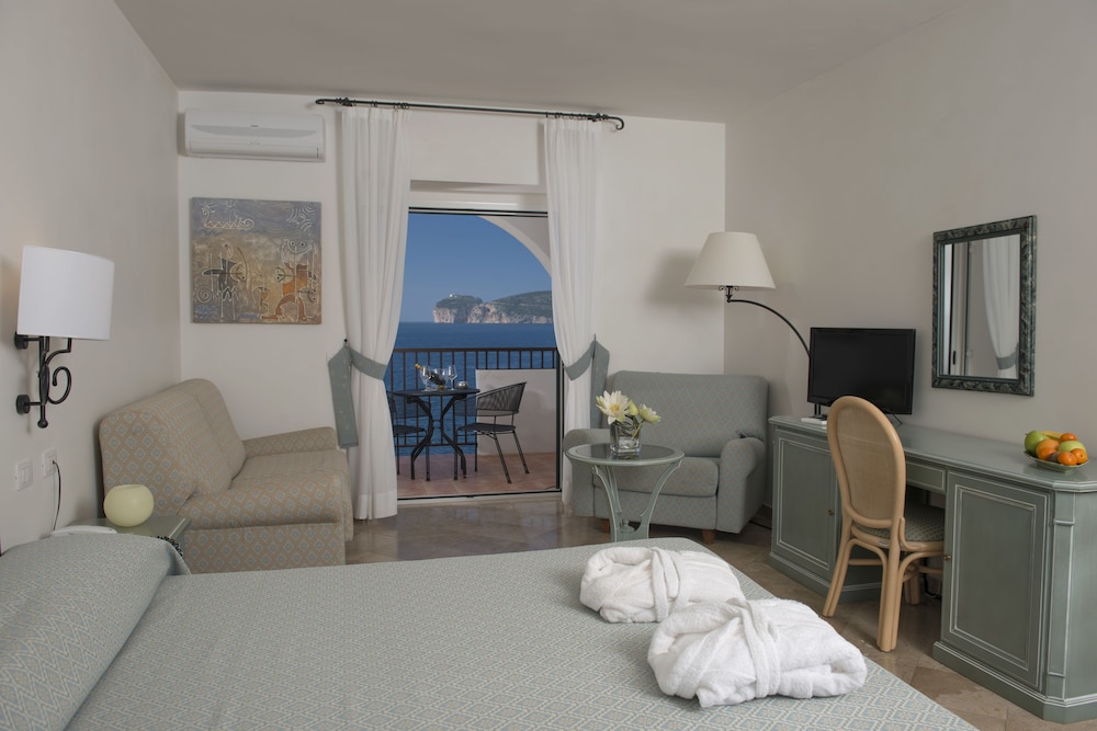 Junior Room, Sea View (Suite) photo 2