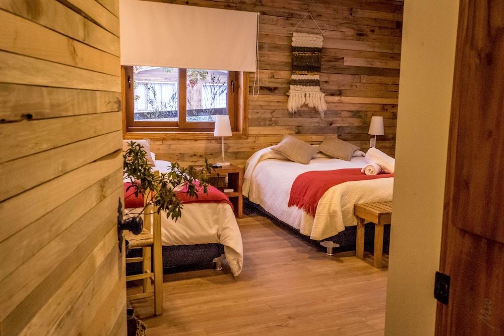 Standard Triple Room (1 Double and 1 Single Bed) photo 1