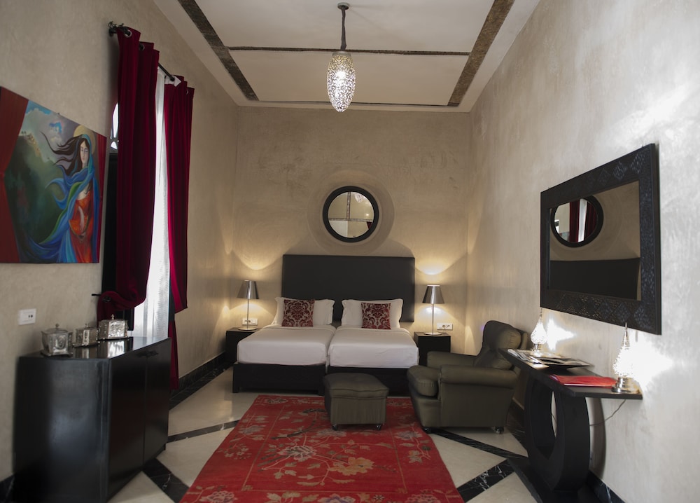 Deluxe Double or Twin Room