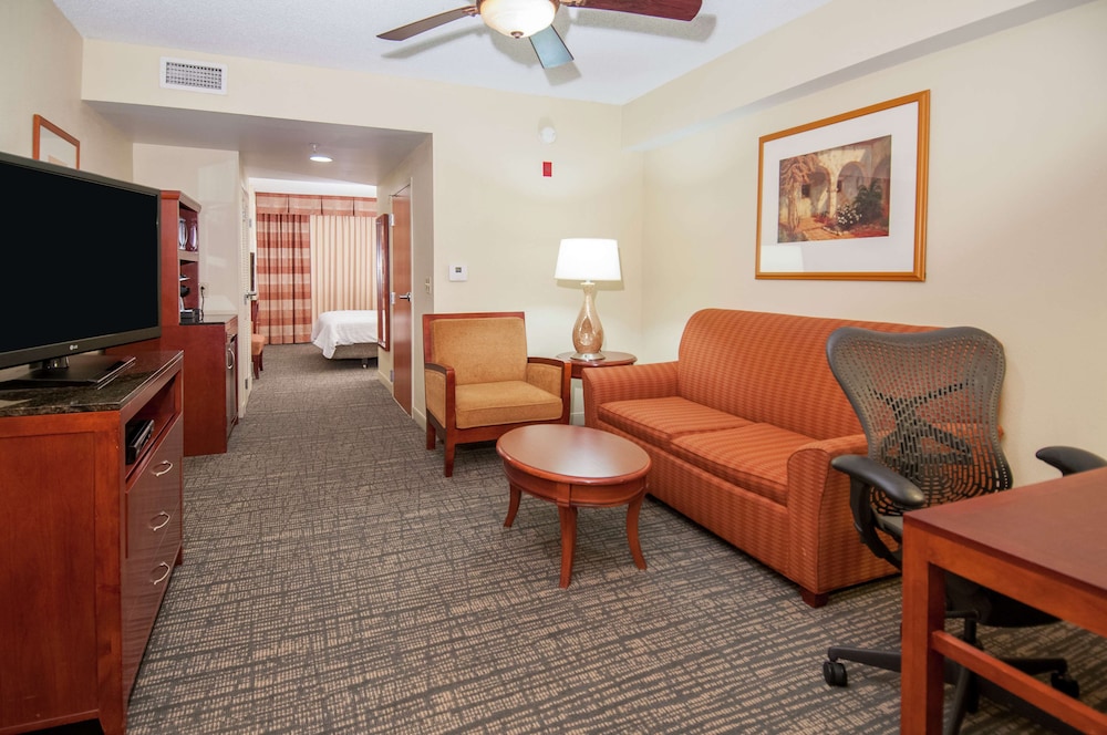 Mini suite, One King Bed - Photo 1
