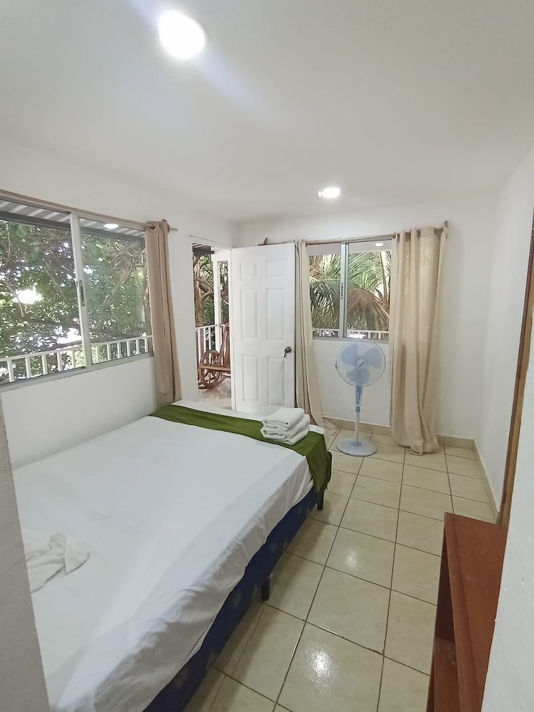 Basic Double Room, Balcony photo 2