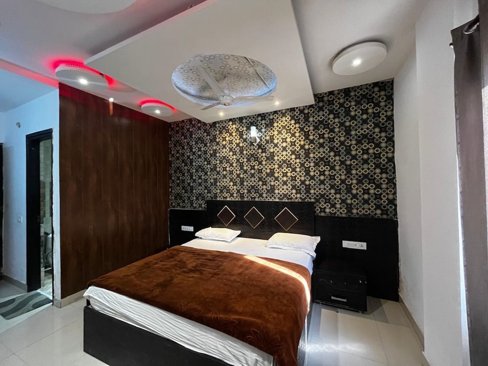 Exclusive Double Room, City View photo 1