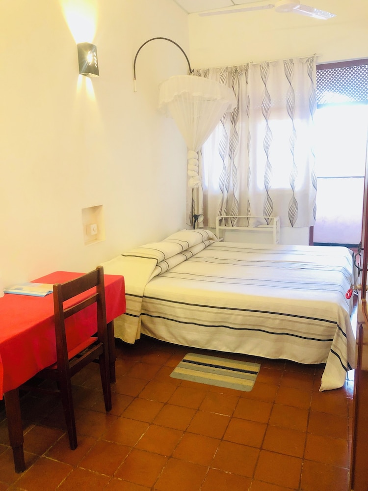 Economy Twin Room, 1 Bedroom, Balcony, River View photo 3