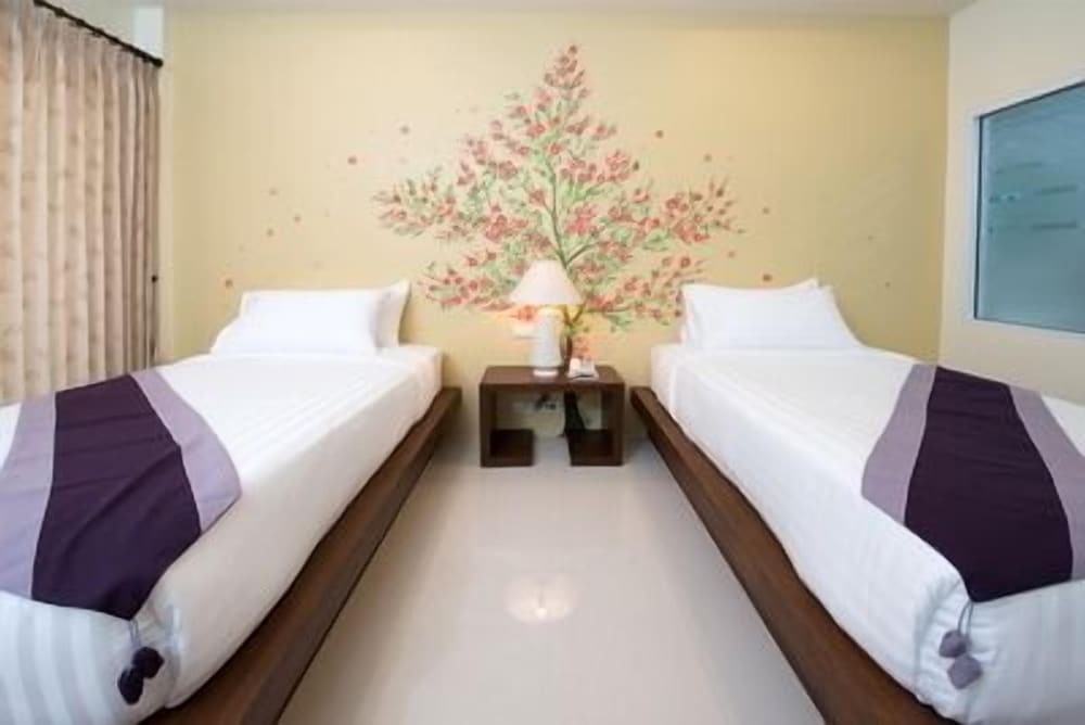 Deluxe Twin Room photo 2